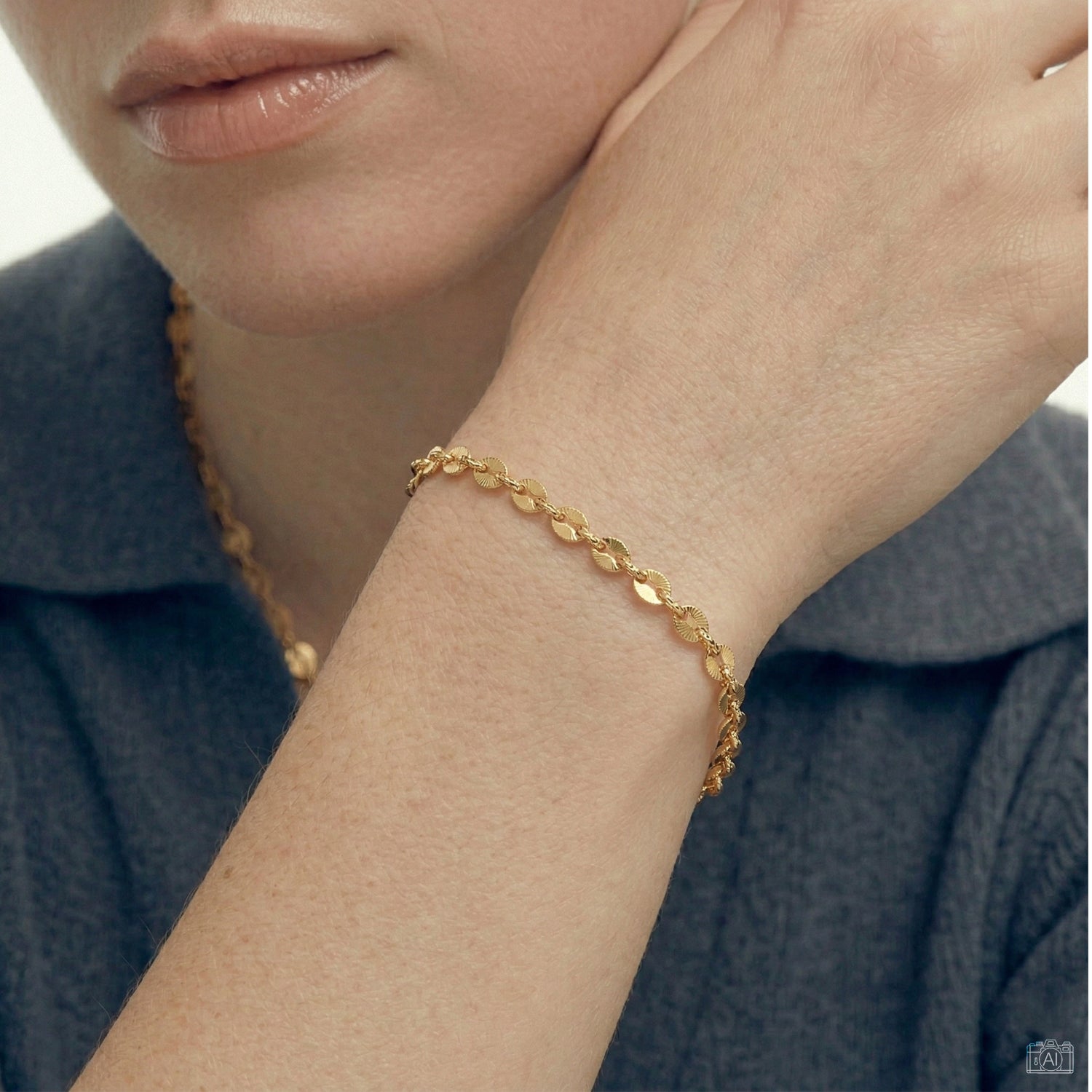 Lip Chain Schmuckset von Froyé als Set getragen