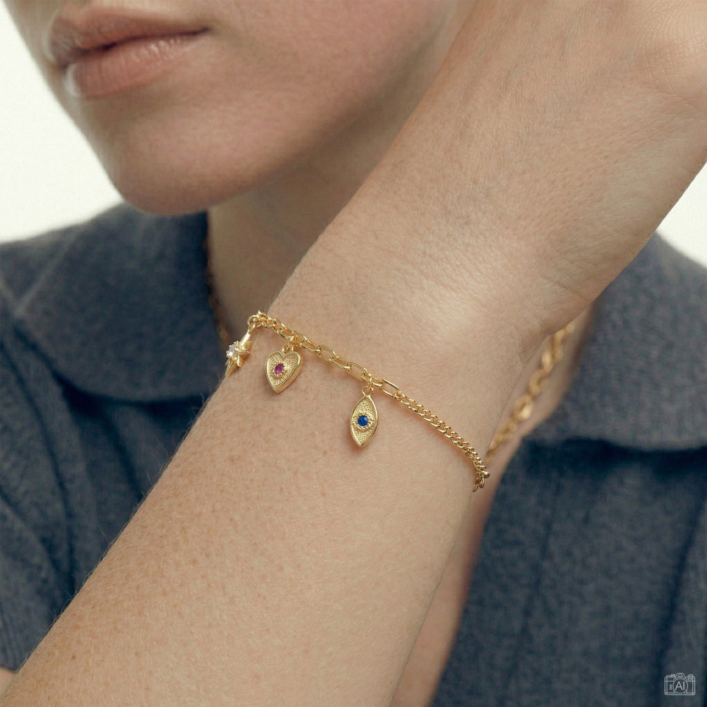 Orya Armband von Froyé am Handgelenk getragen